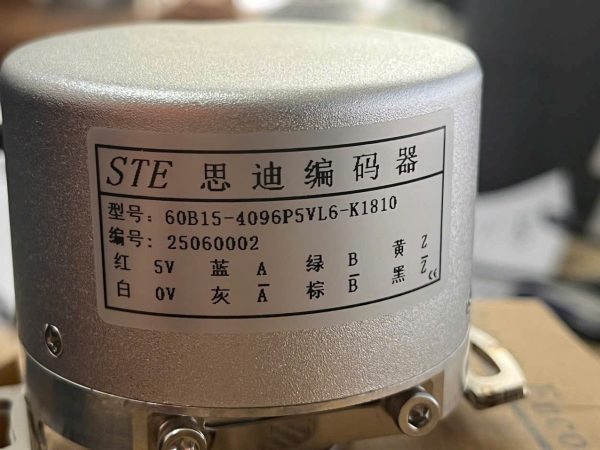 Encoder STE 60B15-4096P5VL6-K1810 chính hãng độ phân giải cao 4096 xung